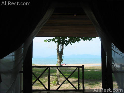 The Waterfront Hotel 6